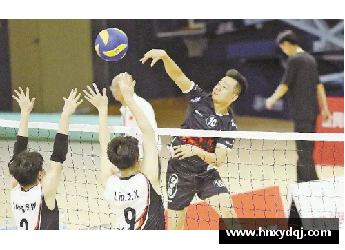 完美(中国)体育官方网站-365WM SPORTS高能女球员Gonzalez：挑战足球领域的新风云