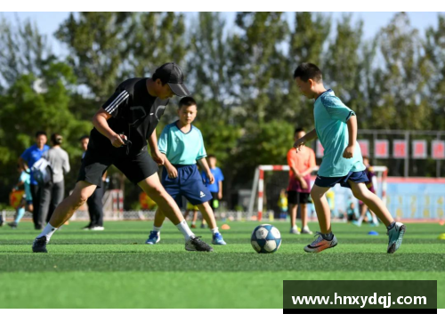 完美(中国)体育官方网站-365WM SPORTS足球球星舔嘴唇瞬间引发热议 网友热议背后的故事与魅力分析 - 副本
